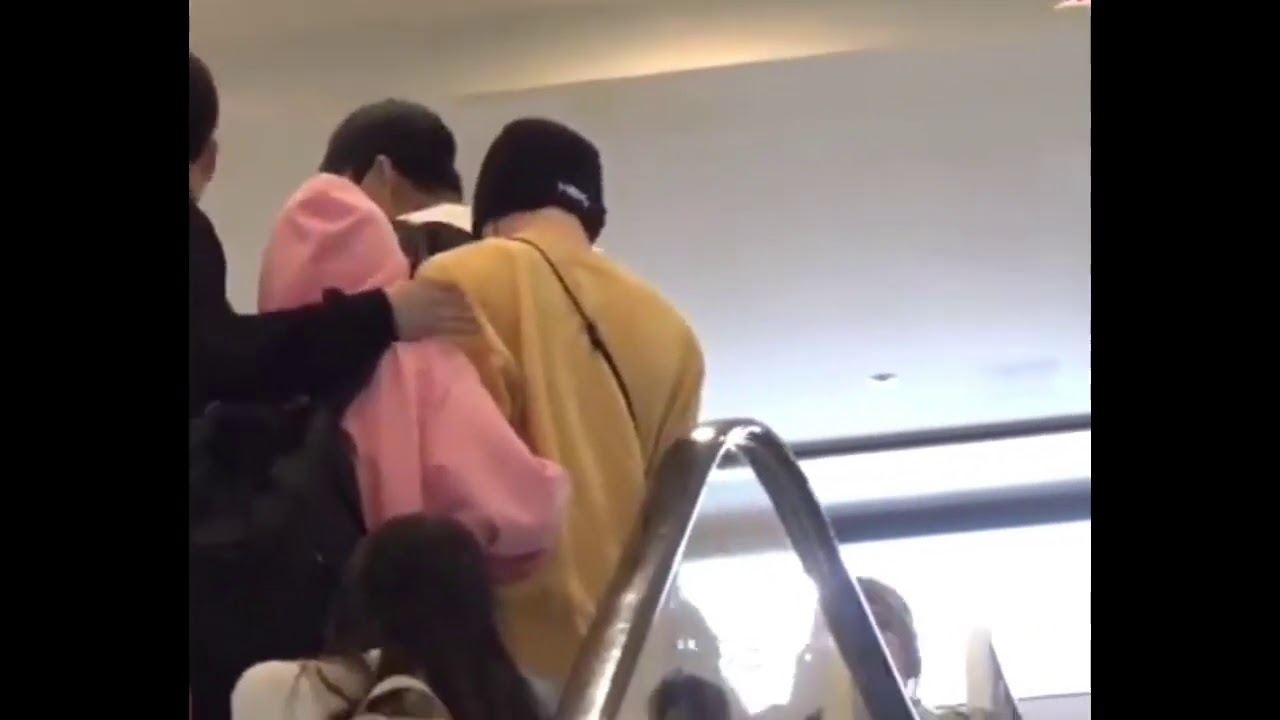 Enhypen at the airport the first time before debut