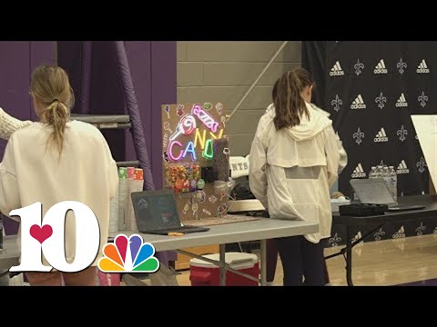 Students show off their science experiments at Episcopal School of Knoxville