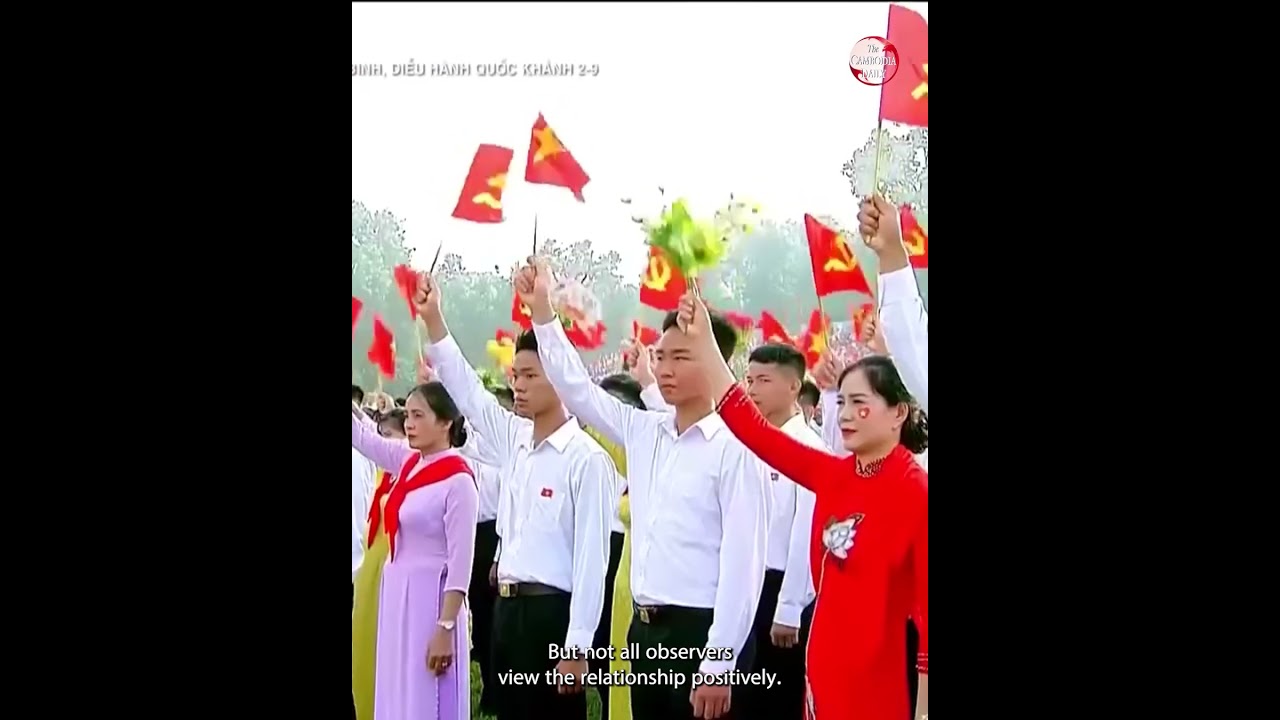 Vietnam urges Hun Sen to deepen party ties with ruling CPP