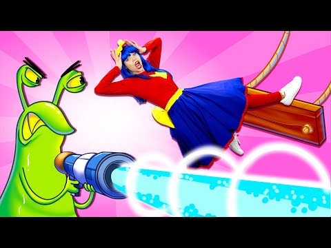 Играем на Детской Площадке | Развивающие Песенки и Игры для Детей | Dominoki на Русском
