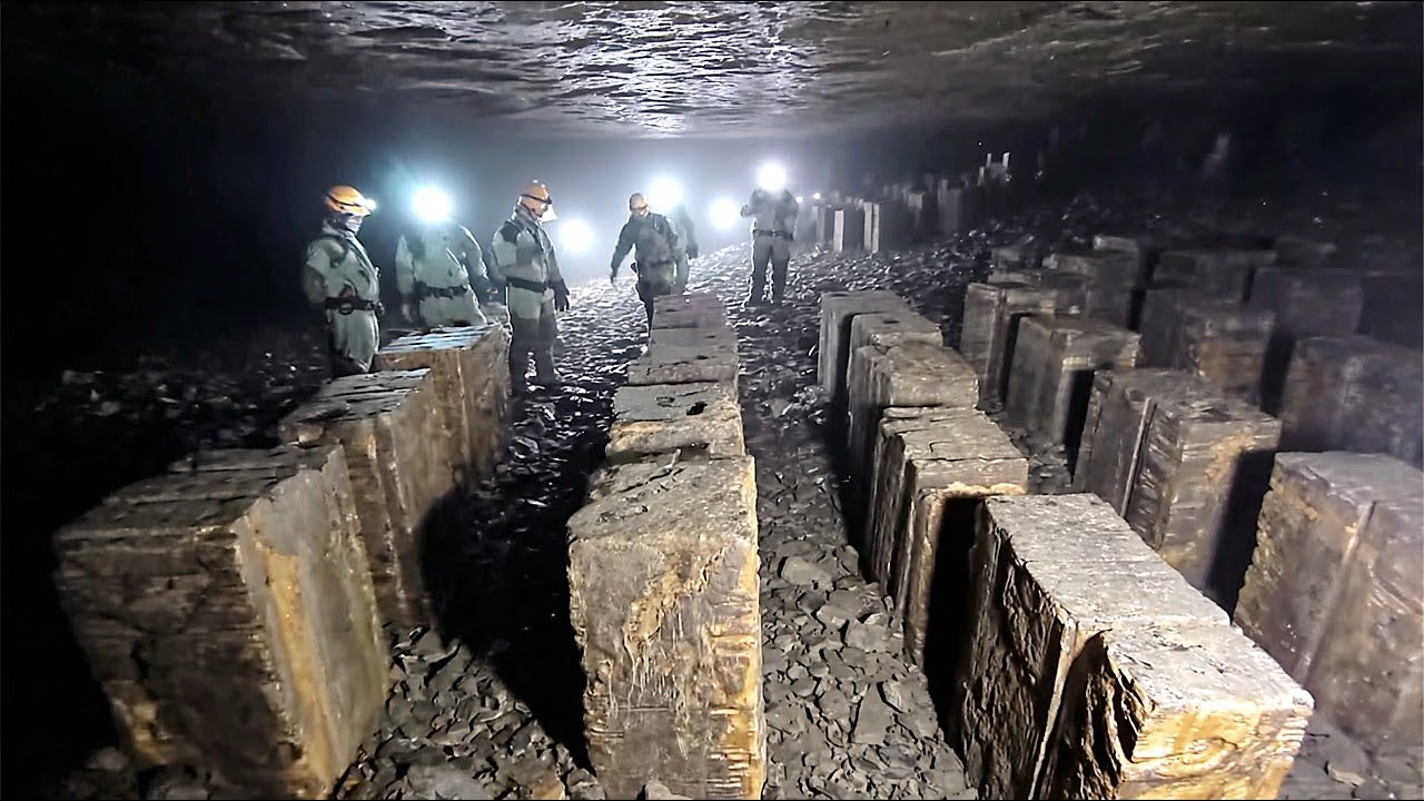 They Just Released New Images Of A Massive Structure Beneath Stonehenge