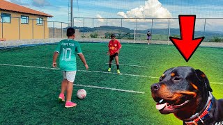 UM ROTTIWEILER INVADIU MEU X1 DE FUTEBOL * causou apavoro *