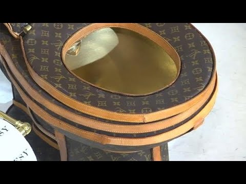 Bizar: toilet gemaakt van Louis Vuitton-tassen