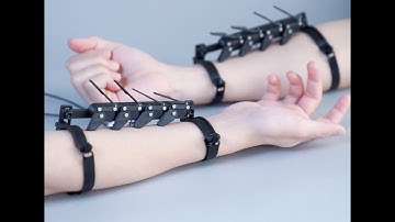 Seeing is Feeling: A Novel Haptic Display for Wearer-Observer Mutual Haptic Understanding