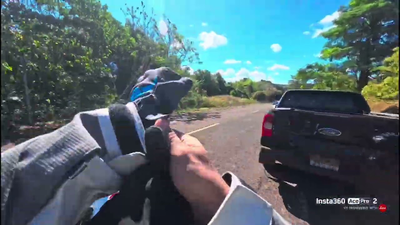 Hải quan Cambodia dí theo bắt quay đầu #ducati #multistrada #tour 