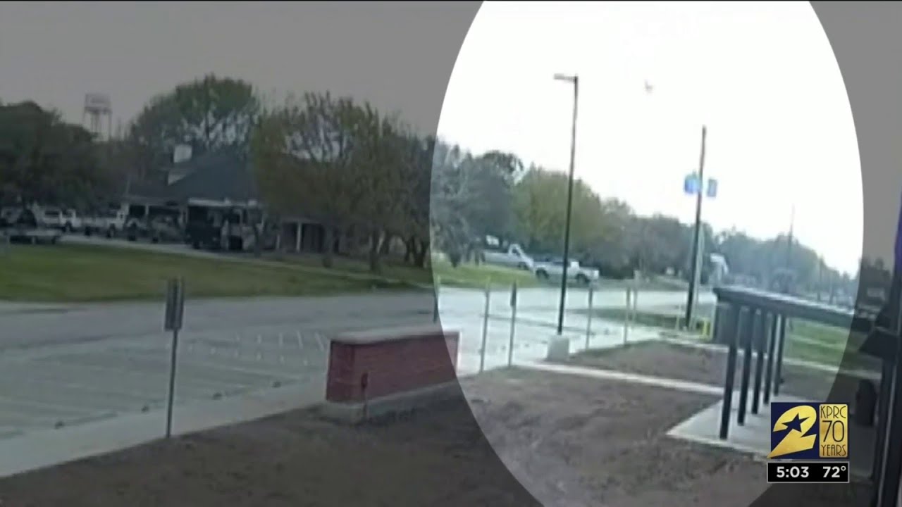 New video of deadly plane crash as investigation continues - YouTube