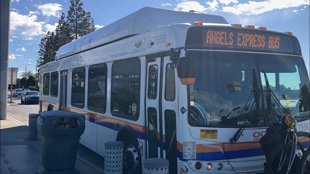 OCTA 2008 New Flyer C40LFR #7556