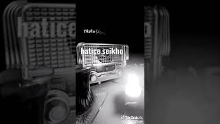 Sözüm Şiirlerin Mükemmelidir