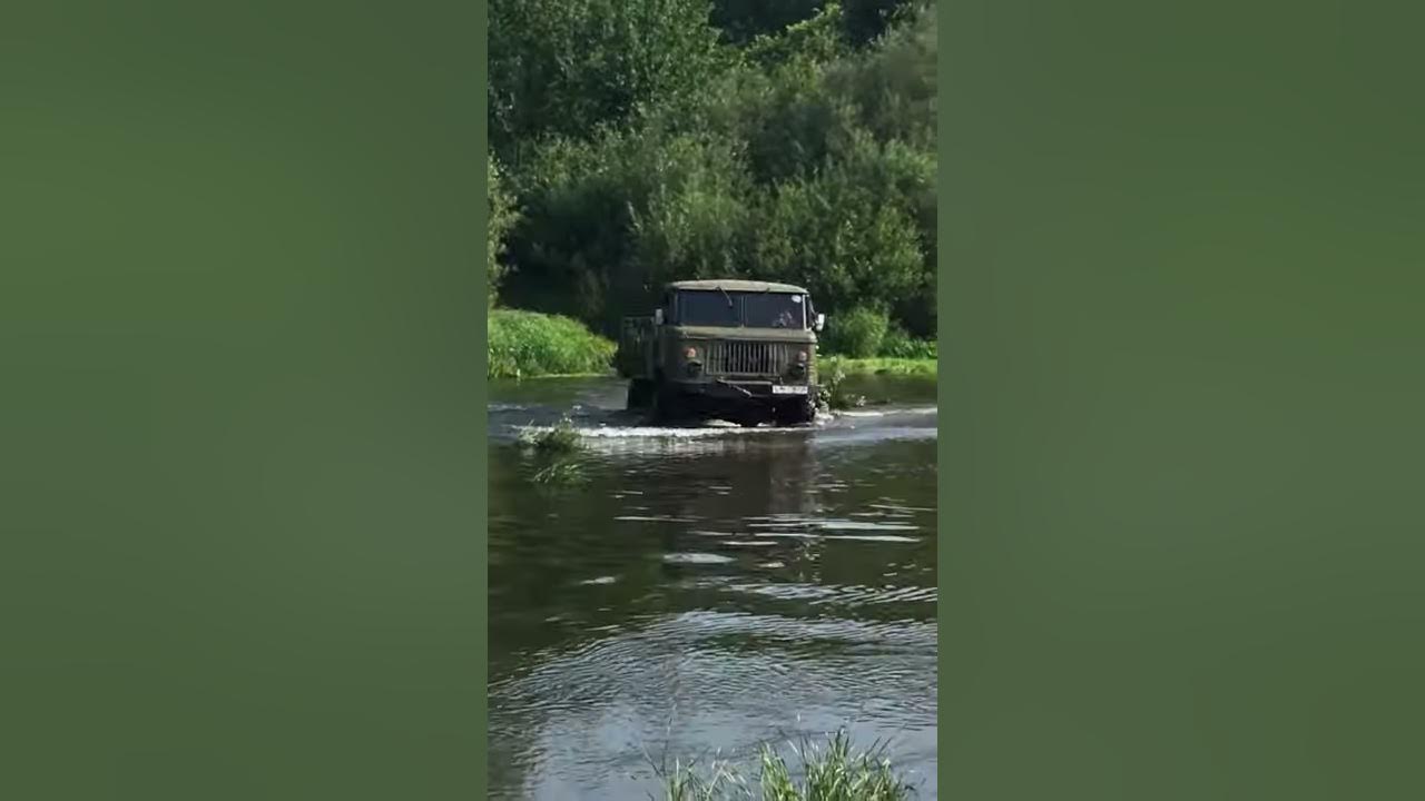 Броды видео. Внедорожник по болоту. Броды видео. Утопили уаз и кировец. Броды видео.
