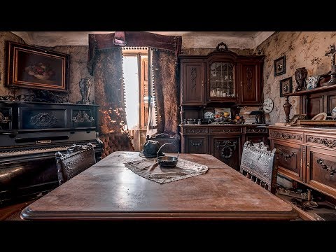 Abandoned UNTOUCHED Millionaires Family Mansion w/ EVERYTHING INSIDE