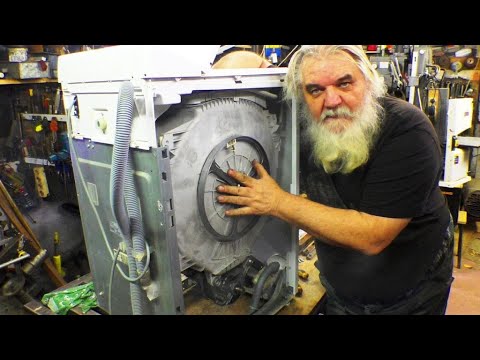 Видео: Как Заменить фланцы и подшипники, как запаять бак стиральной машины Whirlpool.