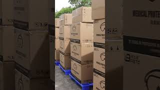 Sunglasses and new eyewear products are wholesale and shipped to various parts of the world.
