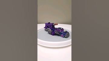 Sneak Peek: Junkion Roadster Combiner featuring Legacy Axelgrease and Siege Brunt