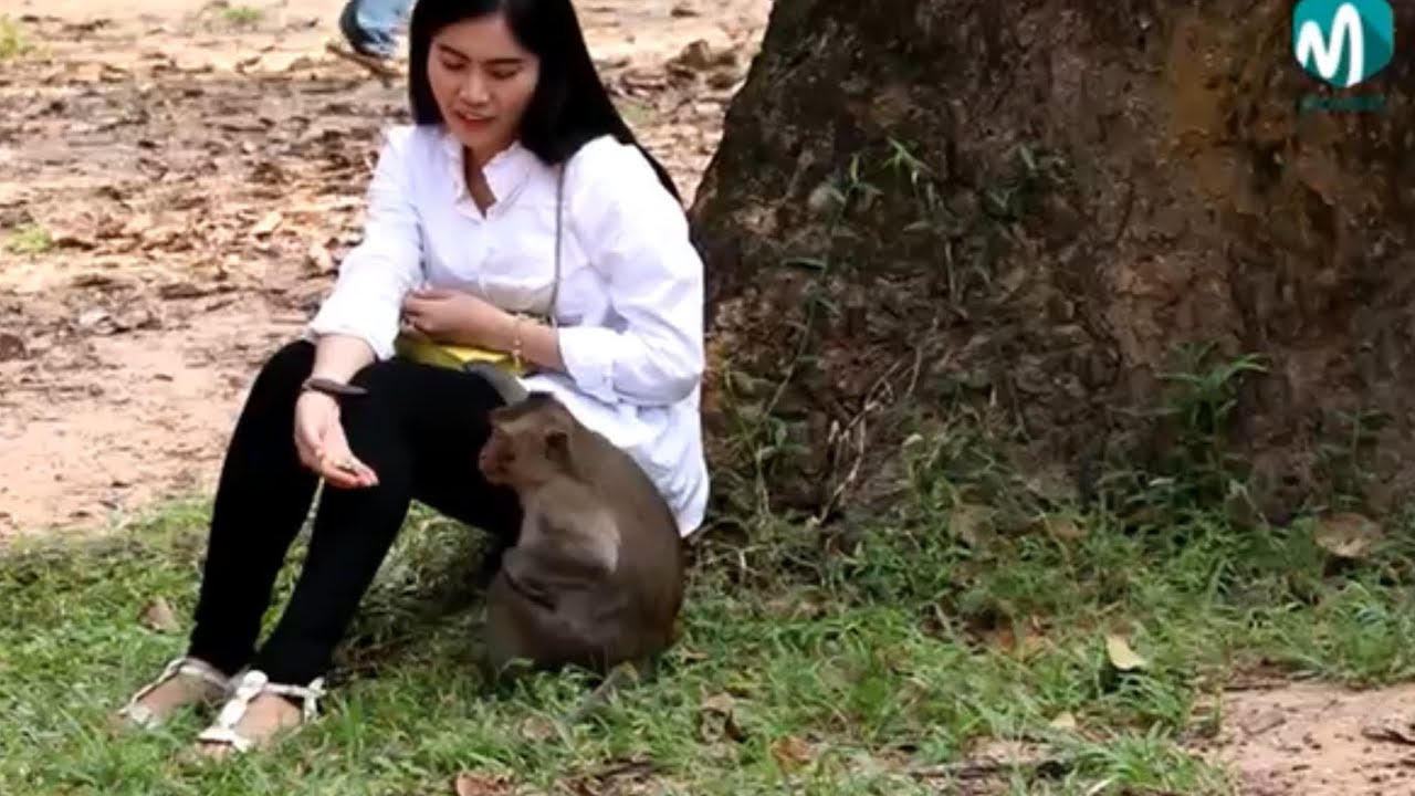 Primitive Survival Monkey with Cute girl in my village ,Amazing Baby milto