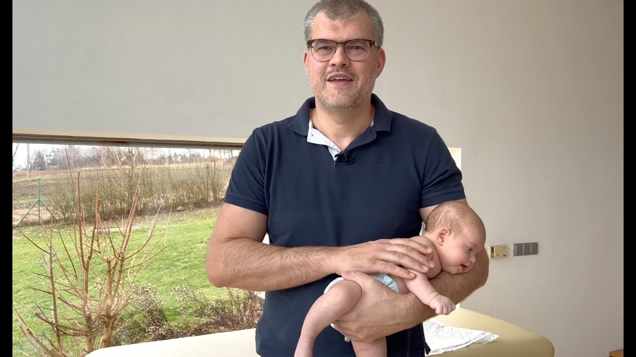 Vyšetření pohybového vývoje miminka v 8. týdnu.