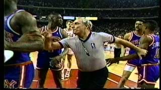 Scottie Pippen vs Kenny Walker, Fight from playoffs 1989 bulls vs knicks