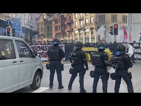 Zürich ZH: Polizei stoppt Demonstrationen