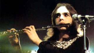 Genesis - Carpet Crawlers (Live 1974) chords