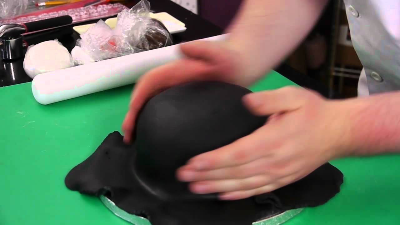How to Make a Graduation Cake Preview - YouTube