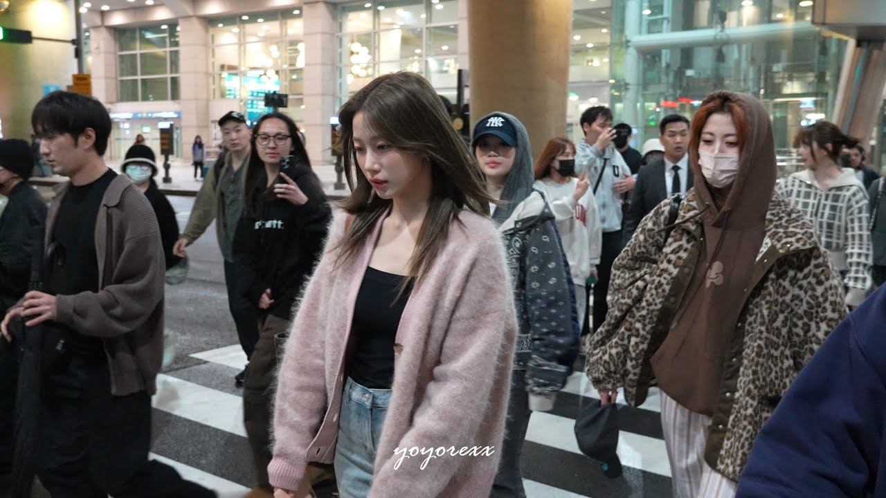 [4K] 25.04.12 LE SSERAFIM (르세라핌) 입국 LE SSERAFIM Airport Arrival  직캠 fancam