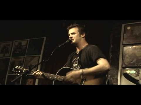 Chris Ayer - "Fall Away (State I'm In)" (live @ The Cup)