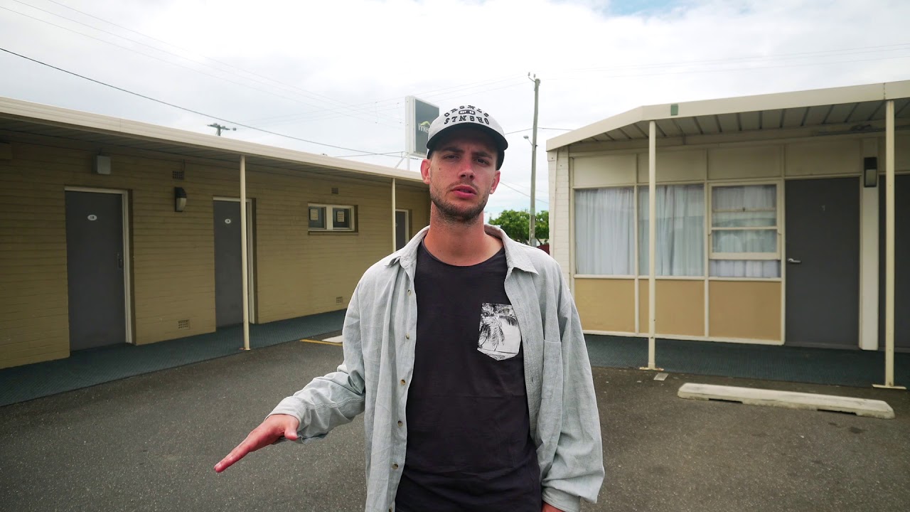 Edgewater Hotel Devonport Review in Slovenian from Petya by Grasshopper Travel