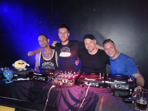 CHRIS DE LA COSTA - 180712 - 2 - SUBTONE BROTHERS - MAT LEX @ LA SHOP