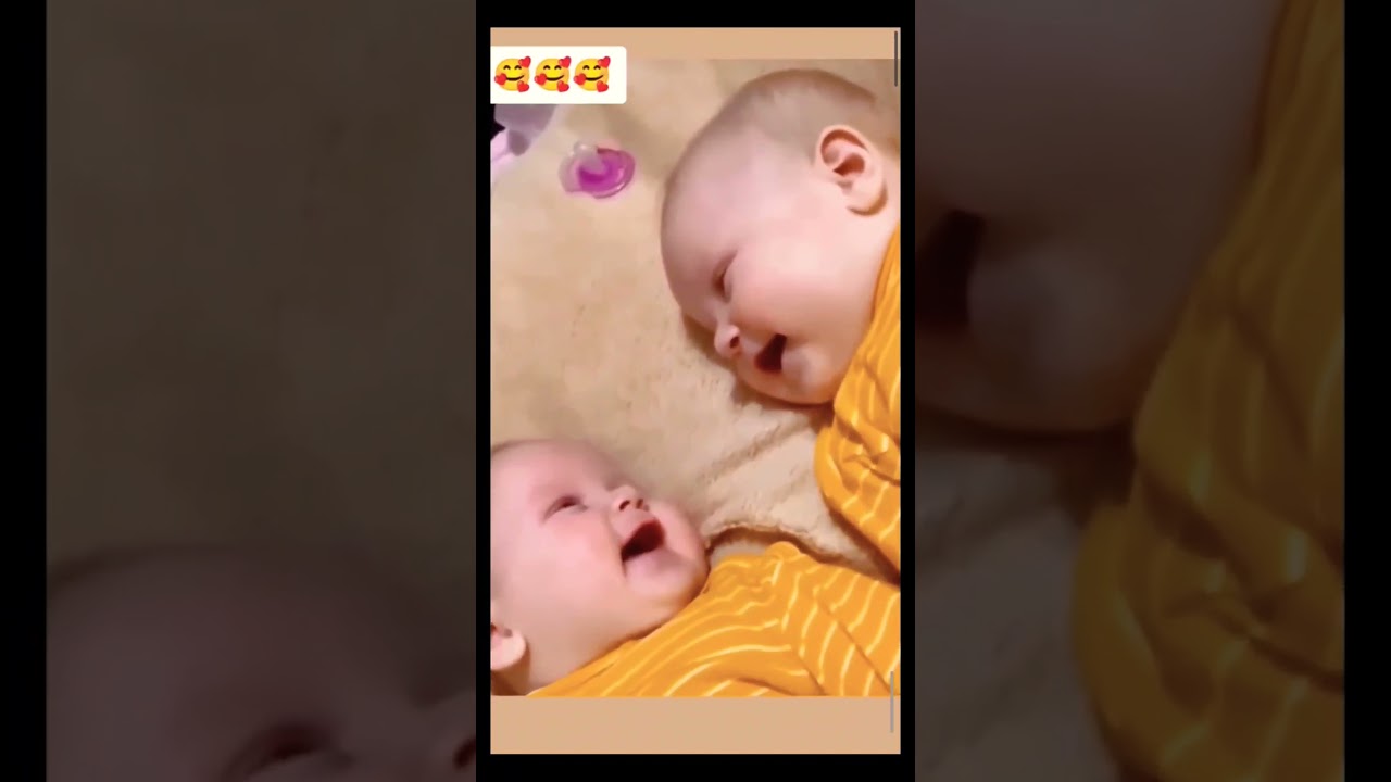 Twin Baby Laughing Historically 🤣🤣