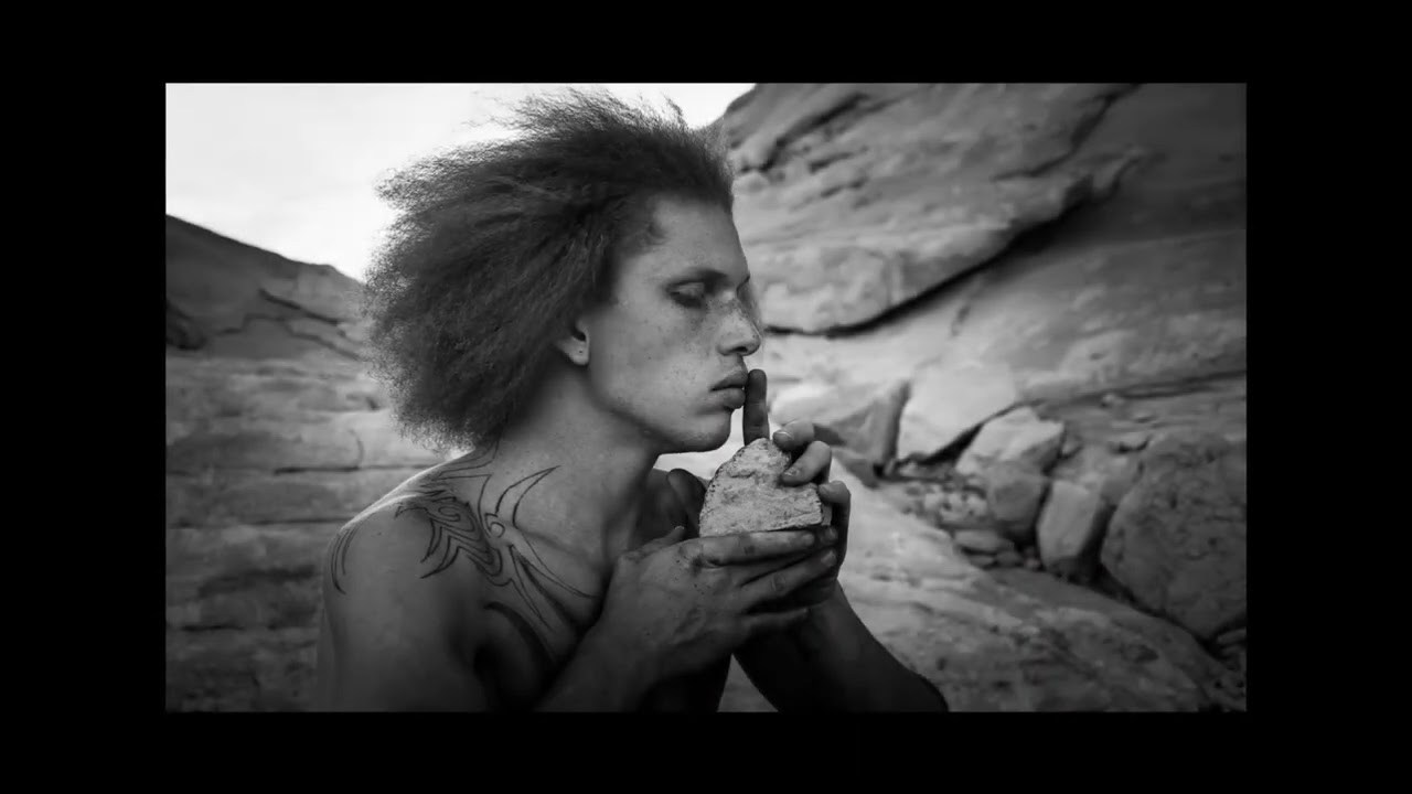 The Black and White Gallery, In the Desert