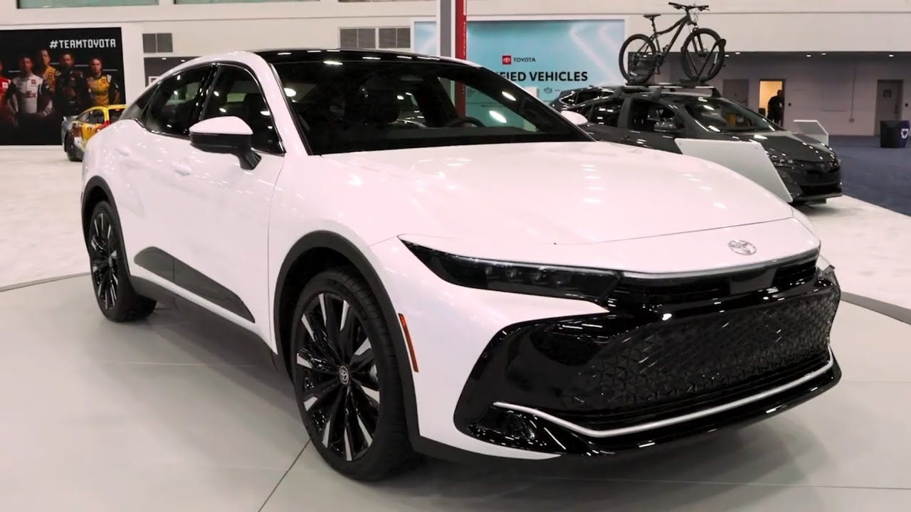 2023 Toyota Crown Plug-in HYBRID MAX Platinum - YouTube