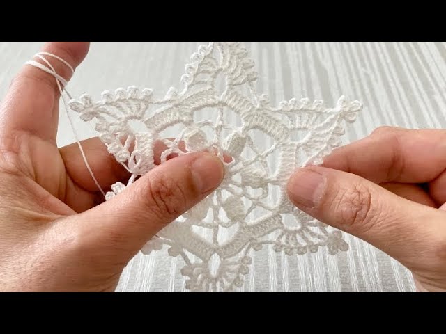 HEARTWARMING Crochet Snowflake Pattern Tutorial / Trend Crochet Patterns