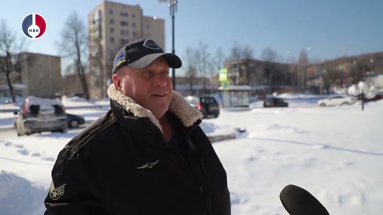 Какие подарки мужчины будут дарить на 8 марта, и как они поздравляют прекрасных дам