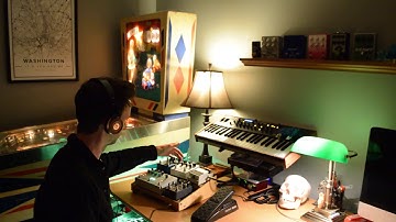 Making PIANO loop with MICROCOSM, TENSOR, POLYMOON, AVALANCHE RUN (in stereo)