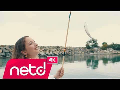 Gizem Memişoğlu - Git Yarimi Al Da Gel фото