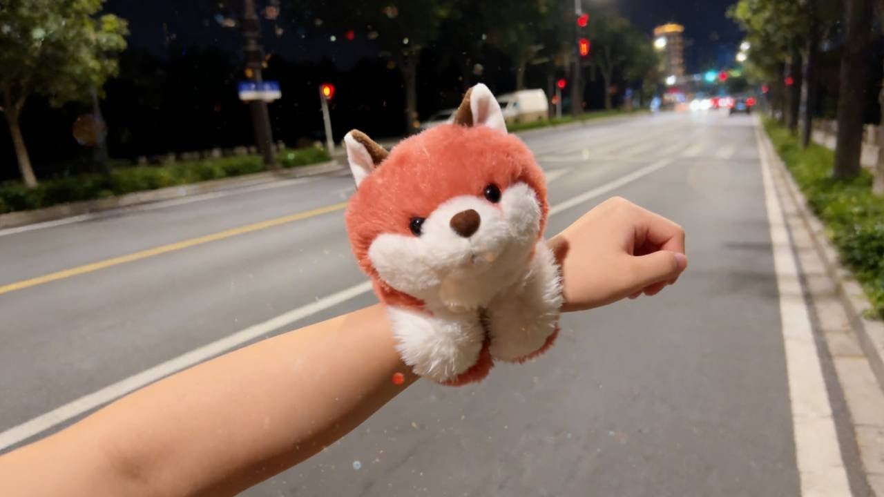 A fun gift is, of course, for someone special! #PlushToy #SuperCute #Gift #Surprise