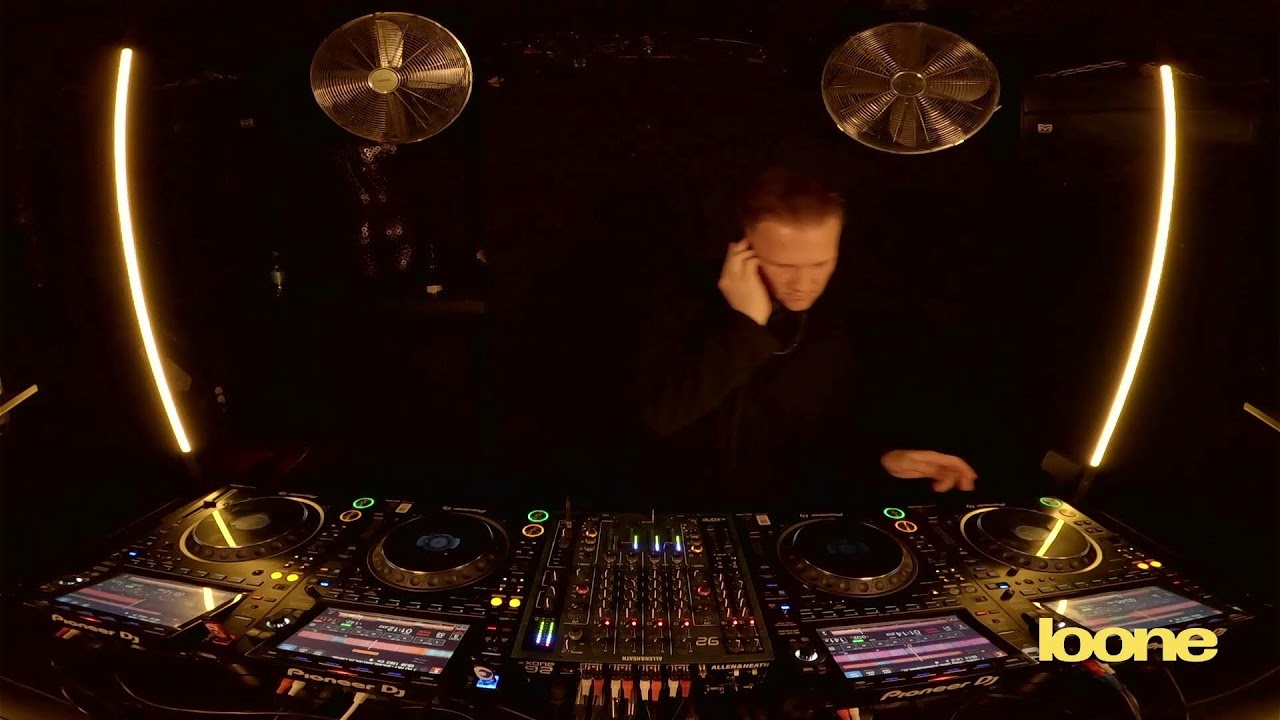 LOONE LIVE x LOBSTER INVITES  w/ LOBSTER