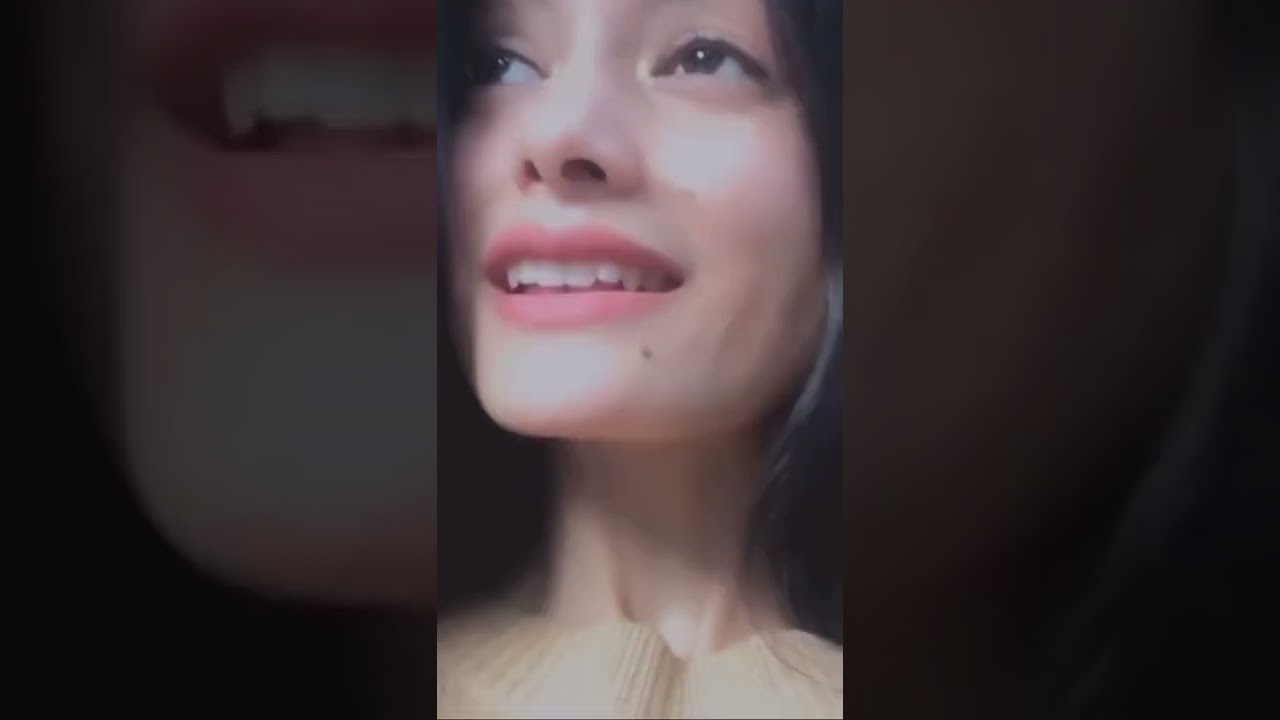 Girl vs Boys vs Alien. Who sang it better? 🤔Patlamaya song trending meme video 