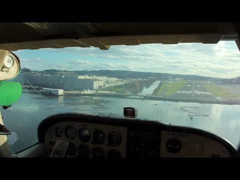 Renton Rwy 16 Landing Cessna 172