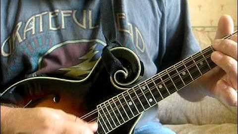 mandolin demonstration - simple crosspicking