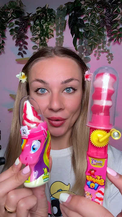 Spinner or unicorn pink lollipop 😋