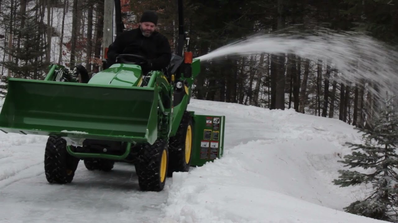 5More fun with JD 2025r tractor and Frontier SB1164 snowblower YouTube