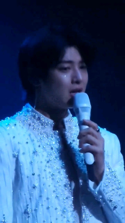 he couldn't hold back his tears 😭 we miss u moonbinaa😭😭 #eunwoo #moonbin #astro