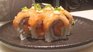 Salmon maki sushi chef #sushilovers#cooking #japanesefood #culinaryarts #salmon#recipe #foodlovers