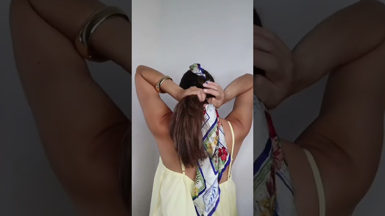 Astuce coiffure: le chignon foulard ☀️ 
