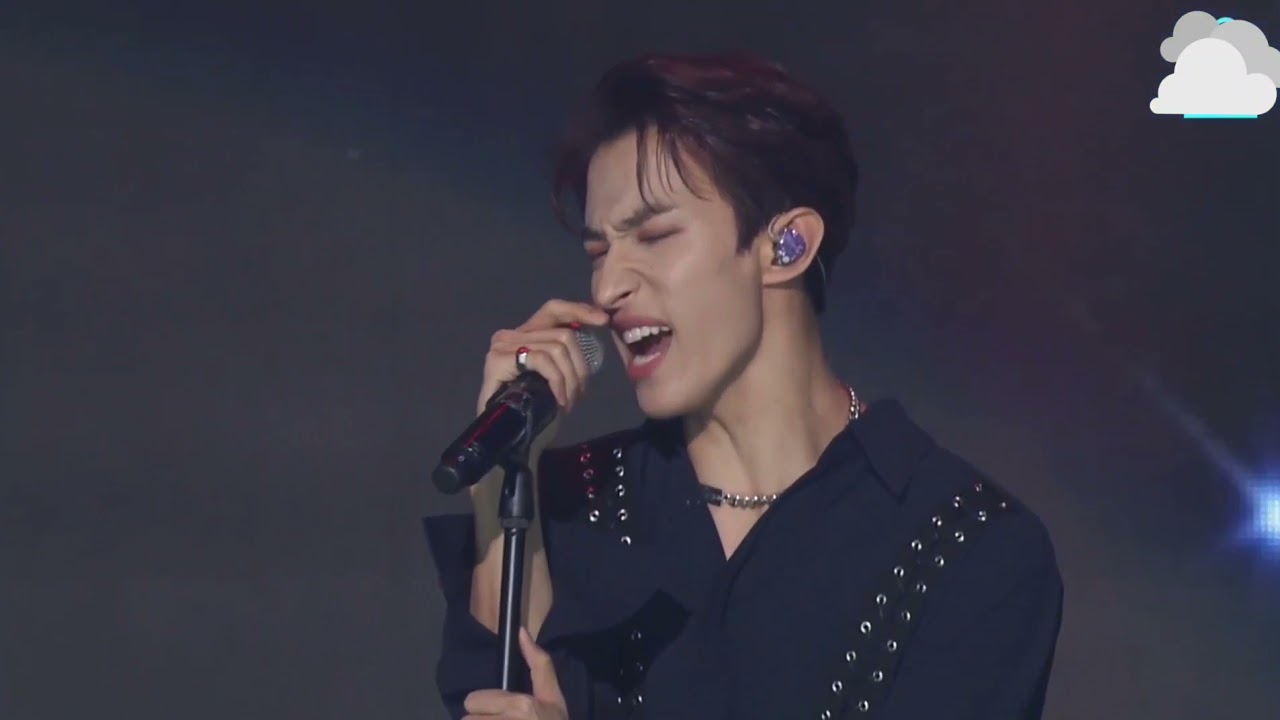 세븐틴 - 지금 널 찾아가고 있어 2018 가온 차트 무대 / 2018 Gaon Chart Stage / SEVENTEEN / Run to you