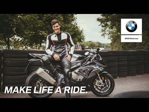 Race track training: Wincent Weiss on his BMW S 1000 RR. - Race track training: Wincent Weiss on his BMW S 1000 RR.