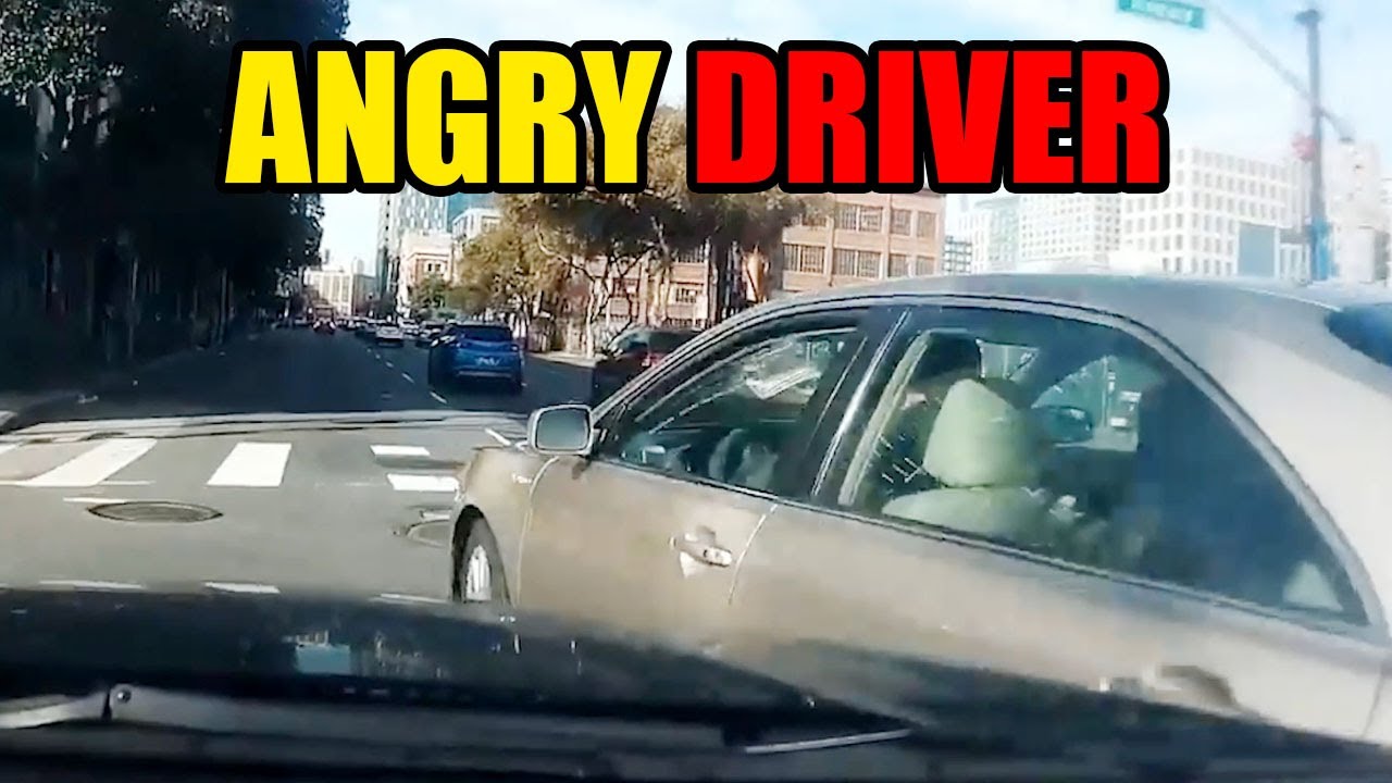 ANGRY DRIVER ROAD RAGE AND T-BONED ME - YouTube