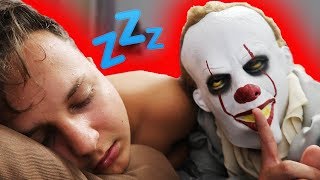 PRANK HÁBORÚ 14.  PENNYWISE PRANK THESHOWK BEDÉN!