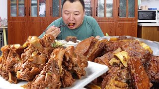 Ah Qiang Makes 10 Kilograms Of Braised Beef Ribs, Bursting With Juice! It’S So Enjoyable To Eat！