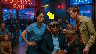 Download Lagu Ze Beschermde Een Oude Zwarte Veteraan In Een Bar — Minuten Later Omsingelden 80 MARINES De Straten MP3 Download Lagu Ze Beschermde Een Oude Zwarte Veteraan In Een Bar — Minuten Later Omsingelden 80 MARINES De Straten MP3